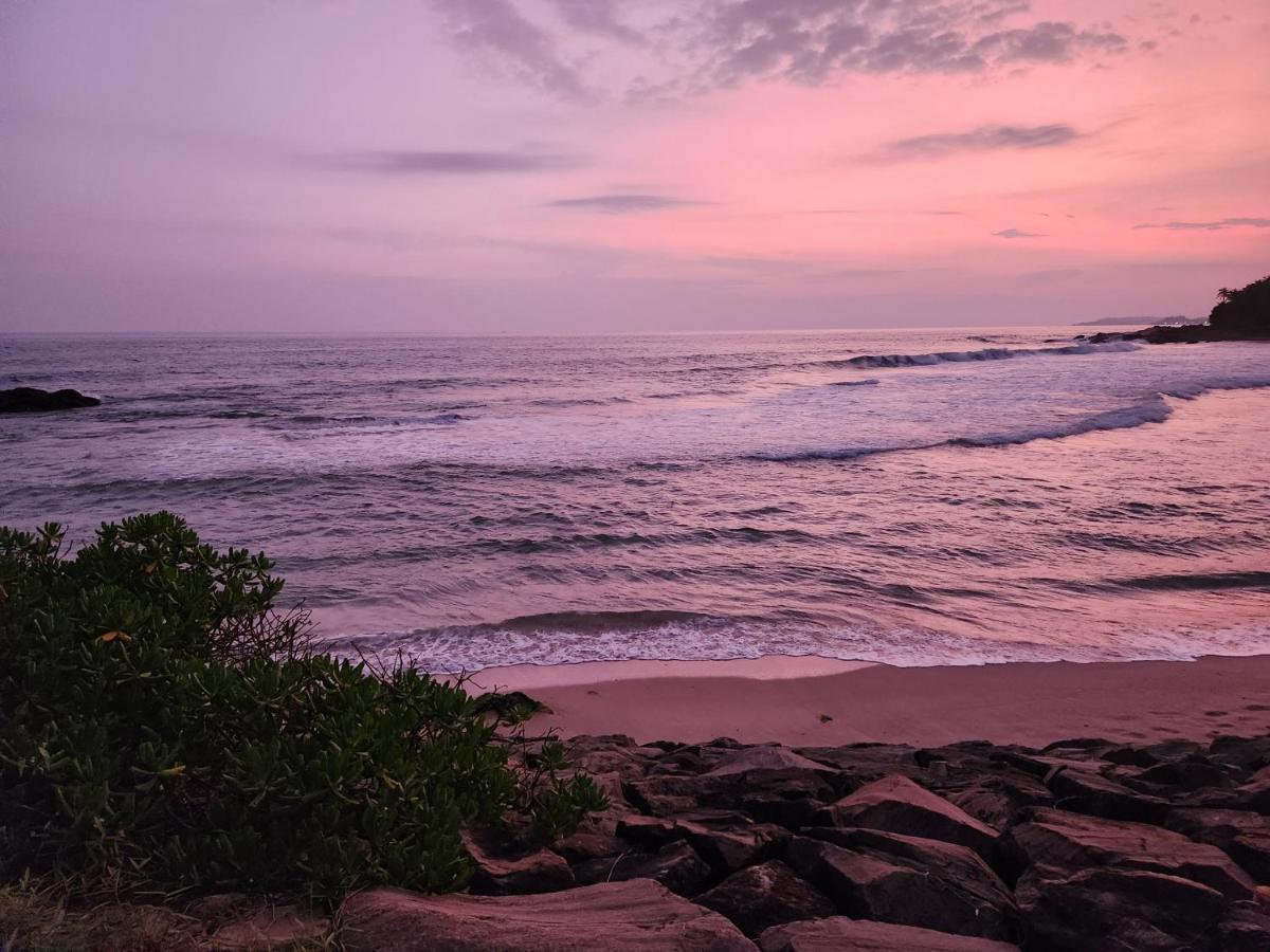 Appartamento The Beach House Dikwella Esterno foto